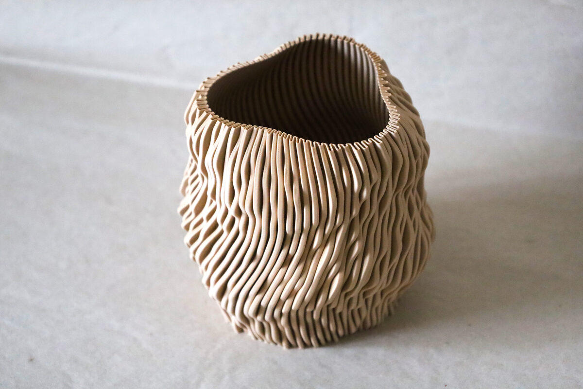 IAP Sea Falcon Vase V2 - thumbnail 3